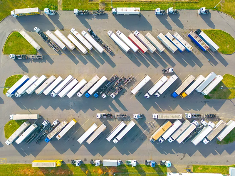 area-di-sosta-e-ristoro-per-autotrasportatori-con-doccia-per-como-e-lugano